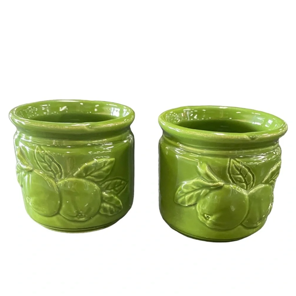 Sur La Table (2) Green Ceramic Cups Made in Italy Set of Two